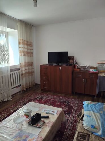 срочно продаю в связи с переездом: Үй, 65 кв. м, 4 бөлмө, Менчик ээси, Косметикалык оңдоо