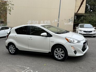Toyota: Toyota Prius: 1.5 l | 2016 il Hetçbek — 4