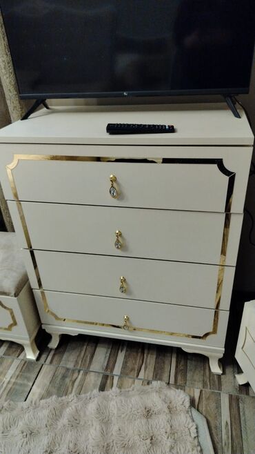 Dolablar: ❇️kamod ölçü 70x90 Qiymət 80 azn. Ünvan xirdalan. Xuru&zeze
