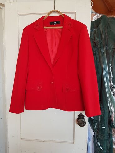 пиджак красный: Брючный костюм