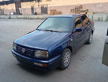 голф вента: Volkswagen Vento: 1996 г., 0.2 л, Механика, Бензин, Седан — 1