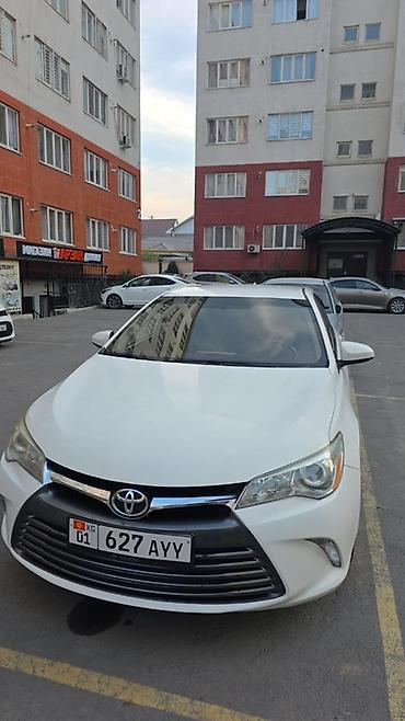 q06 changan: Toyota Camry: 2014 г., Автомат, Бензин, Седан — 1