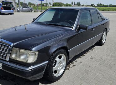 Mercedes-Benz: Mercedes-Benz E 200: 1993 г., 2 л, Автомат, Бензин, Седан