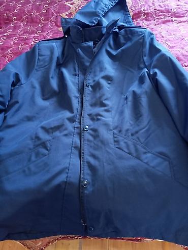 north face kurtka: Mavi rəngli bu kişi kurtkasi boy 1.75 çəki 83. 90 kq olan adama gedir — 1
