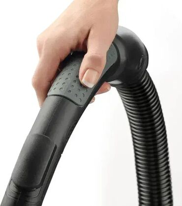 Klasični usisivači: **Tehnički detalji** **Opšte** Vrsta aparataUsisivačVrsta usisivačaSa — 9