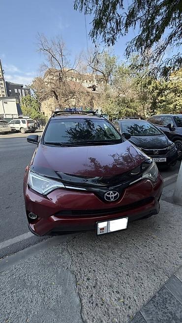 Toyota RAV4: 2018 г., 2.5 л, Автомат, Бензин, Кроссовер lalafo.kg да Toyota RAV4: 2018 г., 2.5 л, Автомат, Бензин, Кроссовер