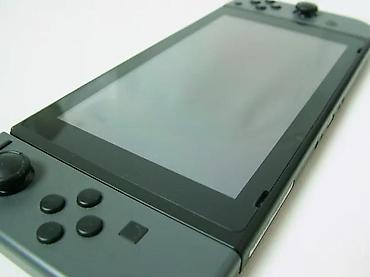 Nintendo Switch: U ponudi Nintendo Switch konzola, odlično očuvana i veoma malo — 12
