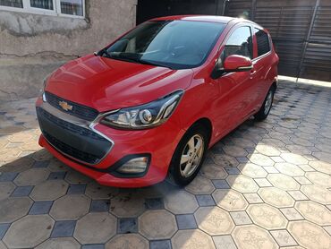 автомат машина бу: Chevrolet Spark: 2018 г., 1 л, Вариатор, Бензин, Хетчбек
