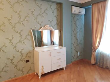 Uzunmüddətli kirayə mənzillər: Mənzil kirayə verilir. 4 otaq, 18.16 mərtəbə, 192 kv. M.Mirqasımov — 30