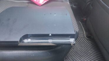 PS3 (Sony PlayStation 3): Salam hec bir prablemi yoxdu icinde oyun coxdu bidene pultu var