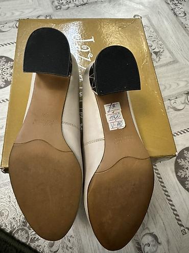 Туфли: Туфли Bonetti Collection. Одела один раз 3-4 часа на праздник. В — 5