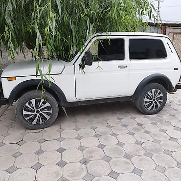 копейка 2101: ВАЗ (ЛАДА) 4x4 Нива: 2007 г., 1.7 л, Механика, Бензин, Внедорожник — 2