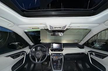 spot: Toyota RAV4: 2021 г., 2.5 л, Вариатор, Гибрид, Кроссовер — 9