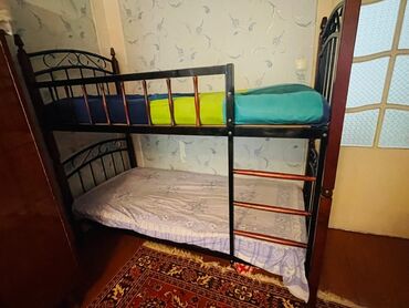 диван кровать: Б/у, Двуспальная кровать, Без подьемного механизма, Без выдвижных ящиков