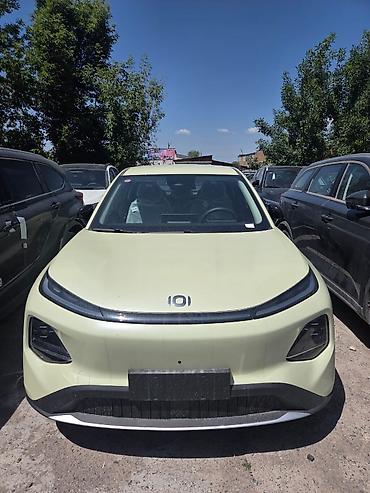 byd e1: JMEV : 2026 г., Электромобиль, Хэтчбэк — 1