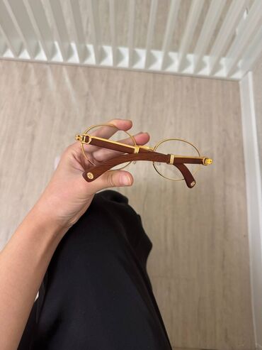 Солнцезащитные очки: Солнцезащитные очки очки, Prada, Унисекс, Круглые, Регулируемые носоупоры — 10