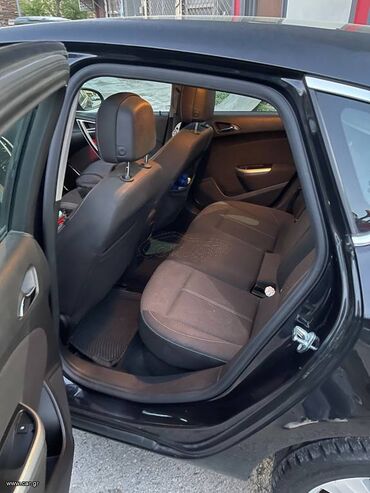 Opel: Opel Astra: 1.4 l. | 2011 έ. 138908 km. Κουπέ — 10