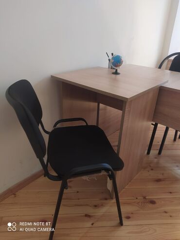 Ofis masaları: İşlənmiş, Müdir üçün, Dördbucaq masa