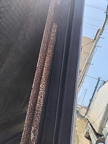 lis demiri: Metaldan darvaza qapısı dəsti

-salam 2 tətəfli listdi karopkadı yoxdu — 2