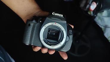 canon eos 600: Canon EOS 600D fotoaparat satıram. Aparatın gövdəsi əla vəziyyətdədir — 3