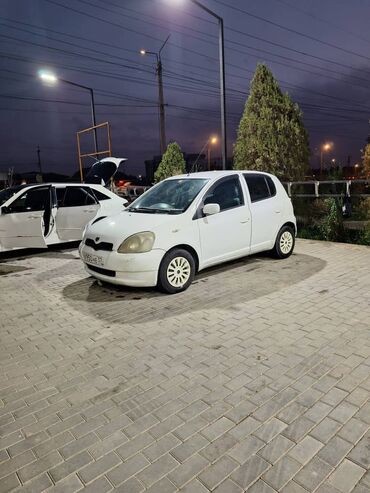 Toyota: Toyota Vitz: 2000 г., 1 л, Автомат, Бензин, Хэтчбэк