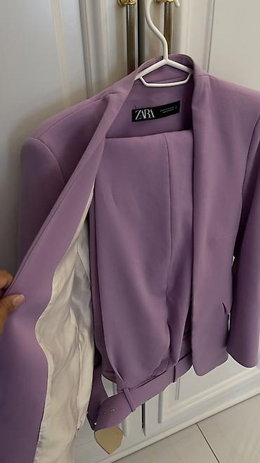 pencekler: Zara qadın blazeri – açıq bənövşəyi (lavanda) rəngdə - Model: Zara — 2