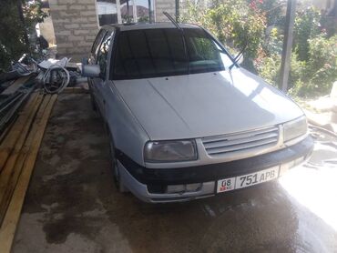 Volkswagen: Volkswagen Vento: 1994 г., 1.8 л, Механика, Бензин, Седан — 5