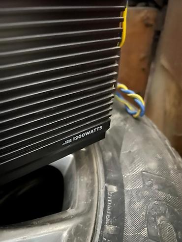 Готовые деревянные окна: Витражи высота 2,59 ширина 2,95 массив состояние отличное цена 22000 — 7