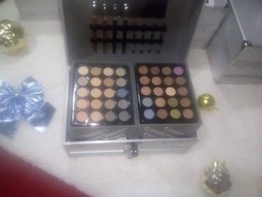 Šminka: Miss Rose Veliki kofer sa sminkom *94 senki *12 ruzeva *12 kremastih — 9