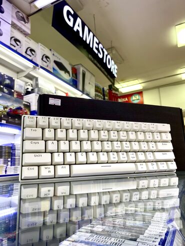Клавиатуры: Игровая клавиатура iBlancod K61 Расцветки черный белый оранжевый