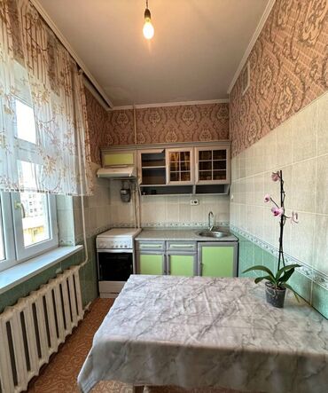 1 к псо собственник: 1 бөлмө, 38 кв. м, 105-серия, 4 кабат, Евроремонт