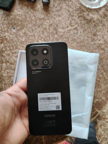 телефон за 200 манат: Honor X6b, 128 ГБ, цвет - Черный, Отпечаток пальца