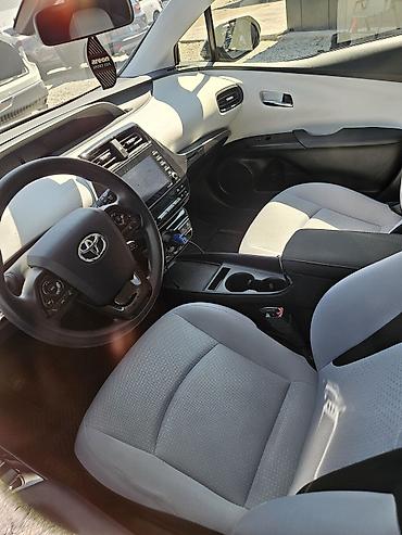byd e6: Toyota Prius: 2022 г., 1.8 л, Автомат, Гибрид, Лифтбек — 6