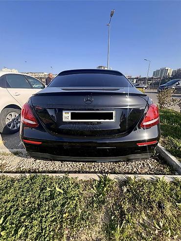 ravon 2: Mercedes-Benz E-Class: 2 l | 2020 il Sedan — 2