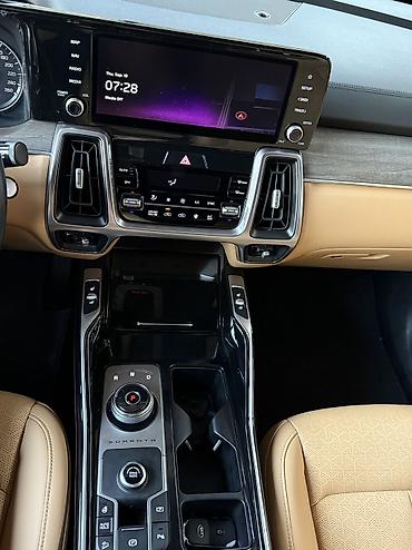 Kia: Kia Sorento: 2021 г., 1.6 л, Автомат, Гибрид, Внедорожник — 14