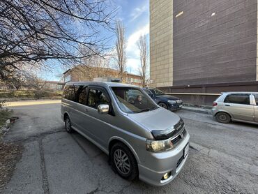 Honda: Honda Stepwgn: 2004 г., Минивэн — 11