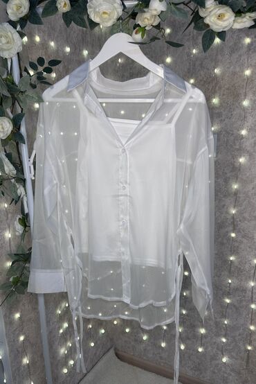 белая женская рубашка: Рубашка S (EU 36), M (EU 38), цвет - Белый