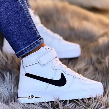 nike dior: NIke air force duboke patike

Novo
Brojevi 36 do 46, zavisi od modela