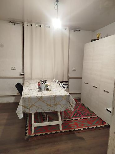 Продажа коттеджей и домов: 🏡✨ ПРОДАЁТСЯ УЮТНЫЙ ДОМ ✨🏡 📍 Район: Биримдик Кут 🏡 Параметры: 📐 — 1