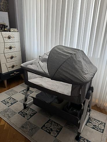 Oğlan və qız üçün, İşlənmiş, Dördbucaq, Beşik, Matras ilə, Yellənmə mexanizmsiz