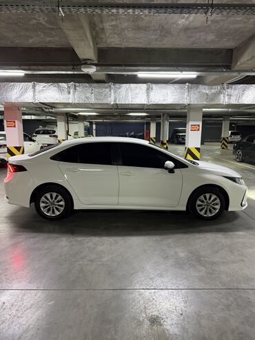 Toyota: Toyota Corolla: 2019 г., 1.8 л, Автомат, Гибрид, Седан — 4