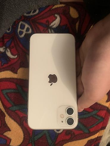 iphone 11: IPhone 11, белый цвет - Дисплей 6.1" Liquid Retina HD (IPS), True — 4