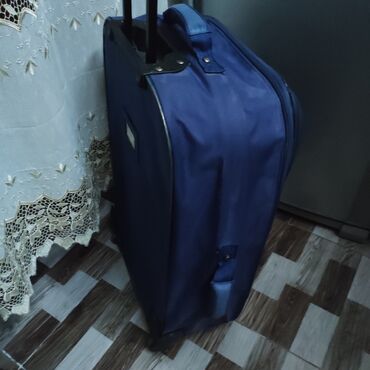 Çamadanlar: Diqqət. Təcili. Tam işlək və tam ideal və rahat vəziyyətdə 75 /45 sm — 2