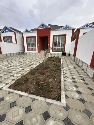mingecevirde 4 otaqli evler: Мамедлы 4 комнаты, 130 м², Нет кредита, Свежий ремонт