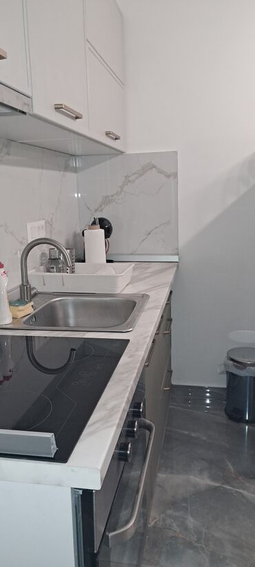 Dugoročni najam stanova: 1 soba — 3