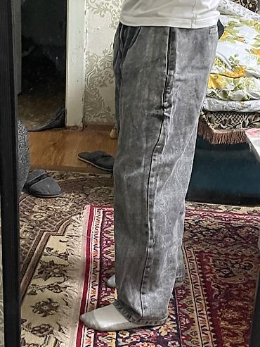 военная одежда: Продаю широкие серые джинсы 👖 Стильный washed-эффект, свободный крой — 2
