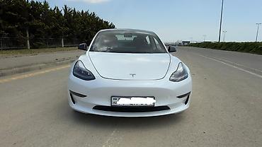 Tesla: Tesla Model 3: 0.1 l | 2022 il 62000 km Sedan — 1