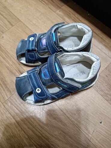 детская обувь 26 размер: 26 размер