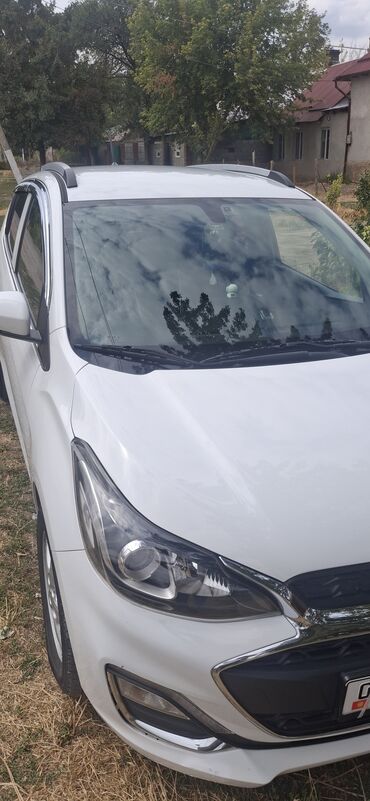 Chevrolet: Chevrolet Spark: 2018 г., 0.1 л, Вариатор, Бензин, Хэтчбэк — 4