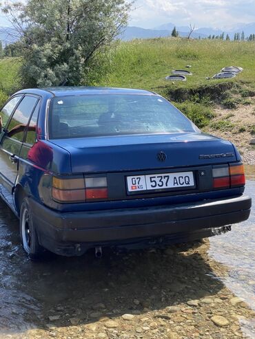 Volkswagen: Volkswagen Passat: 1989 г., 1.8 л, Механика, Бензин, Седан — 10